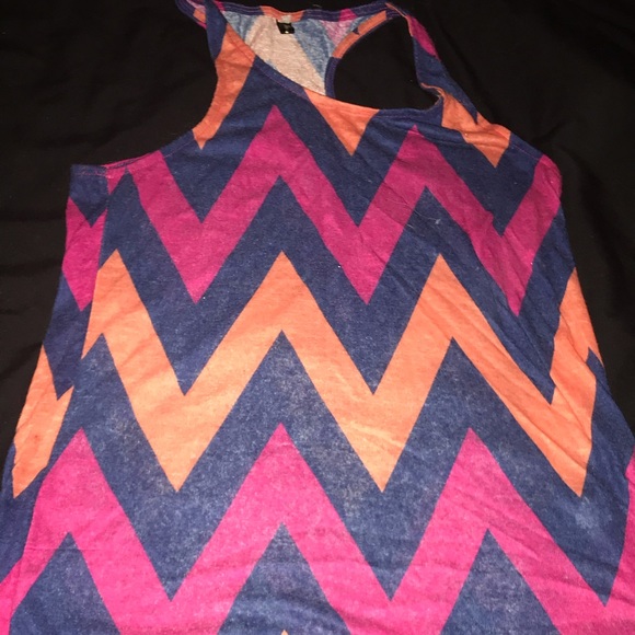 Racer back zigzag tank top - Picture 1 of 3
